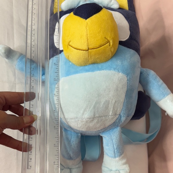 Bluey Plush Backpack - Picture 7 of 8